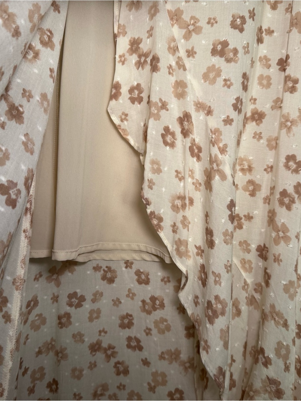 Altar'd State Floral Swiss Dot High-Low Maxi Faux Wrap Dress Cream Mauve Small - Picture 8 of 12